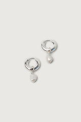 HUGGIE HOOP WITH PEARL PENDANT